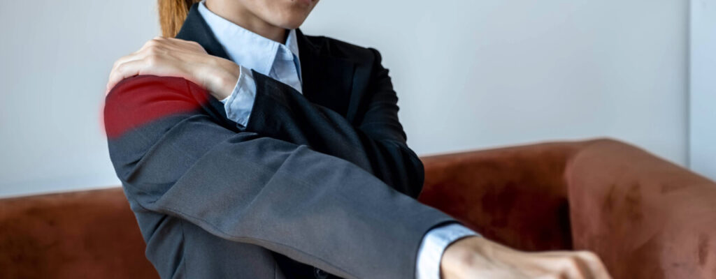 Shoulder_Impingement_Remedies_Managing_And_Easing_Shoulder_Impingement_Discomfort.jpeg July